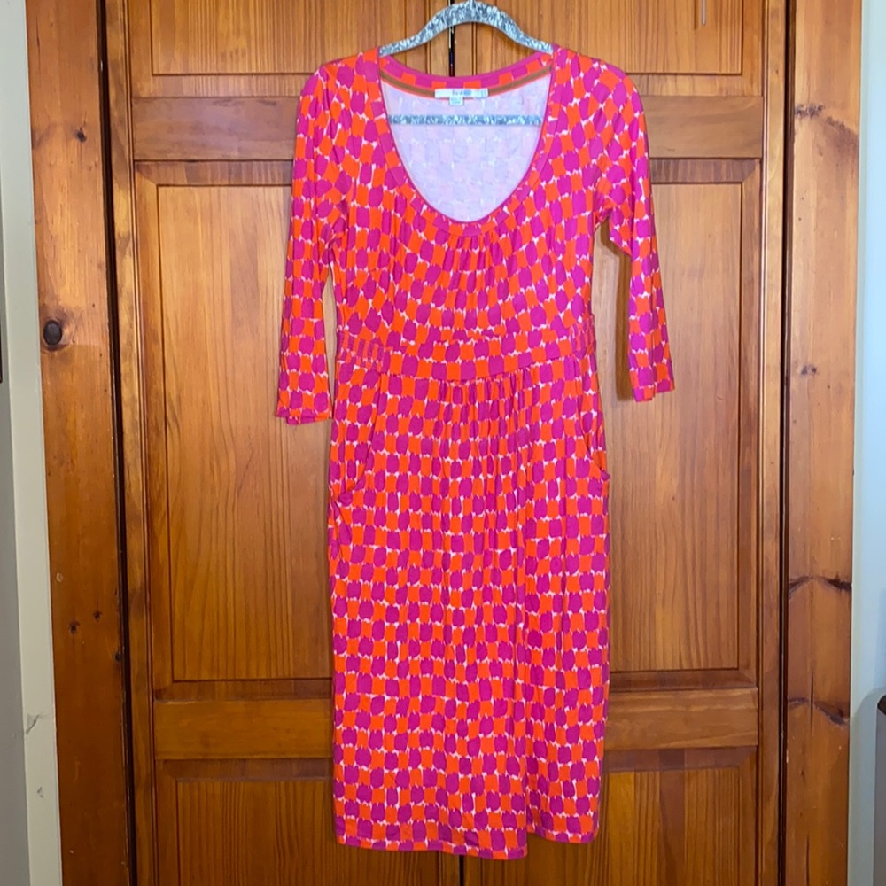 Boden Women’s 3/4” sleeve jersey dress with scoop neck. - Cotton blend - Size 6L